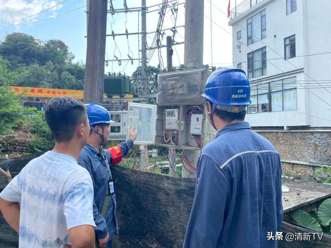 他们坚守保电稳电岗位，守护万家灯火