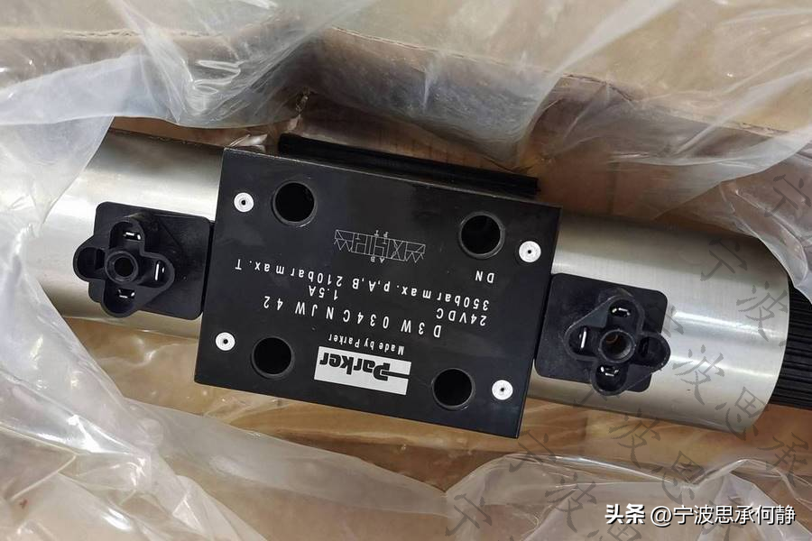 派克电磁阀型号D3W030BNJW42
