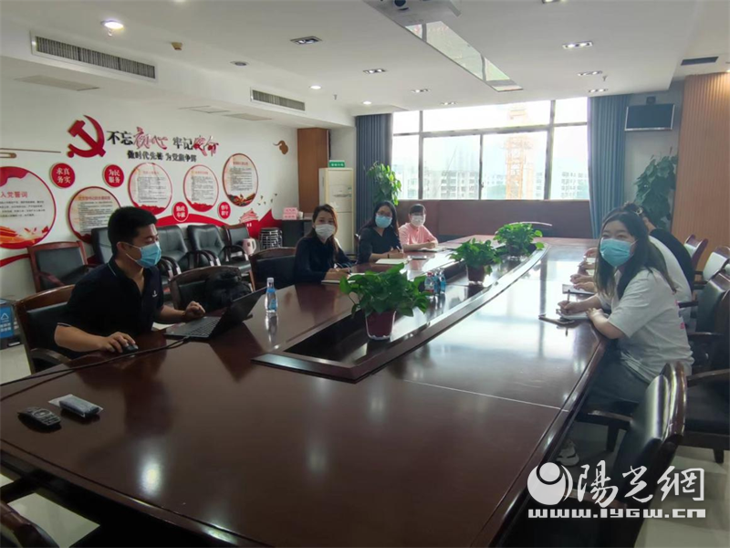 秦都区环境监测站开展大气颗粒物层析仪技术培训