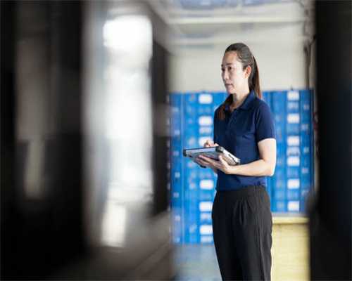 活煮螃蟹太残忍？英国科学家发现：螃蟹能感知疼痛，呼吁别活煮